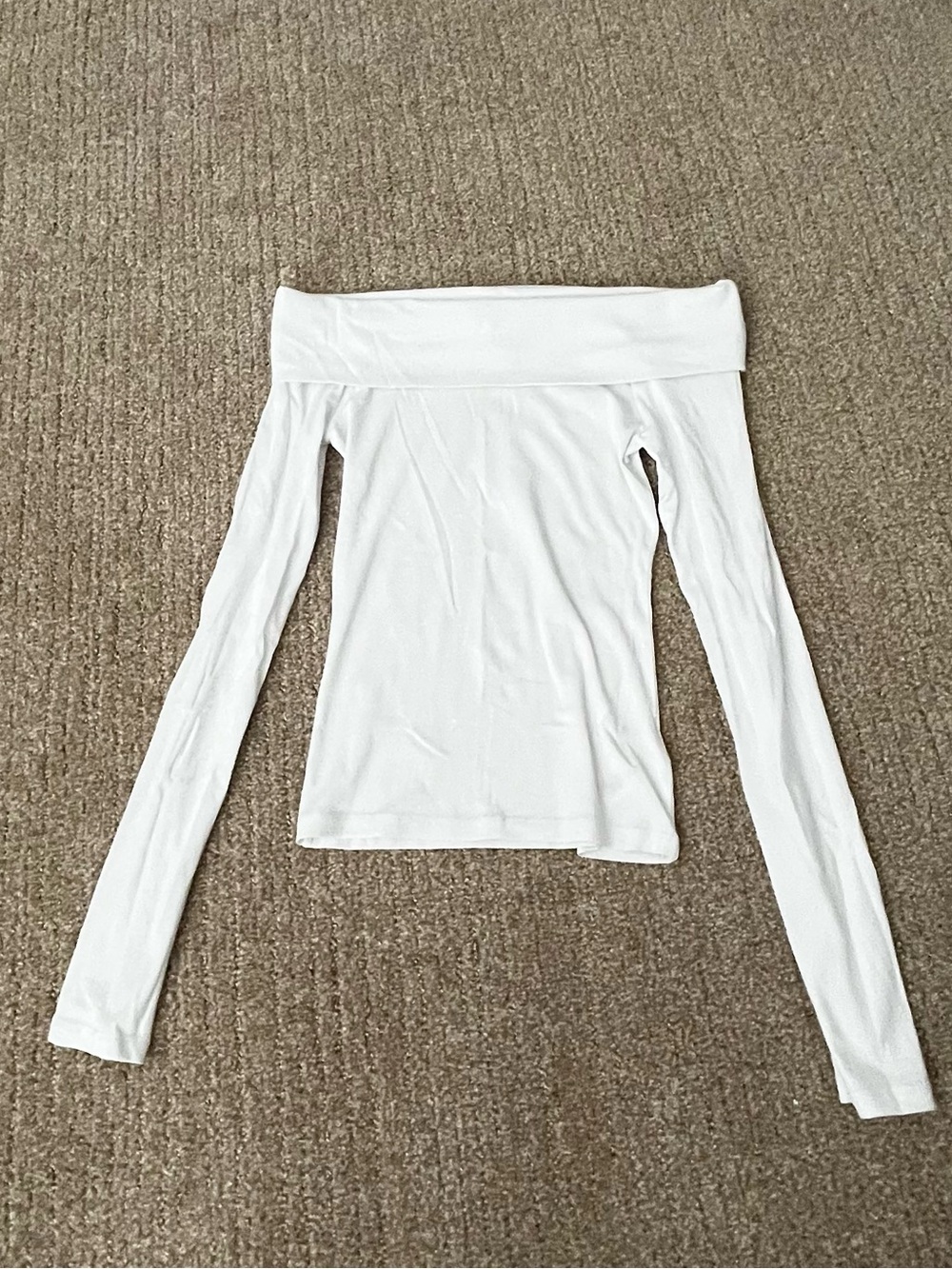 🐚Splendid White Off-Shoulder Long Sleeve Top